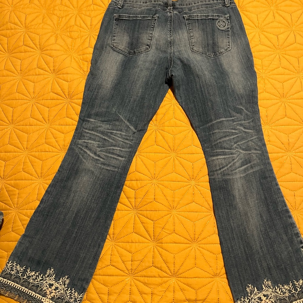 Laurie Felt Blue Curvy Bootcut Jeans with Embellished Sides - Picture 2 of 5